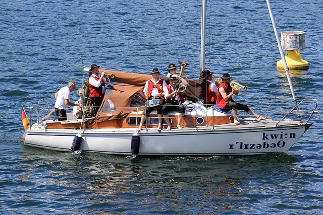 尽管金玟哉沦为替补，但他无意在今夏离开拜仁.